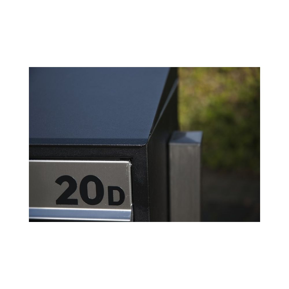 Huisnummer inclusief beplakken op postkastsysteem Allux Brick