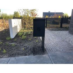 Geroba vrijstaande brievenbus Carta - Zwart
